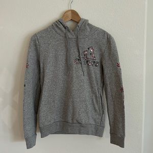Women’s extra small Adidas pull over hoodie